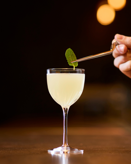 BAR – NAUGHT GIN